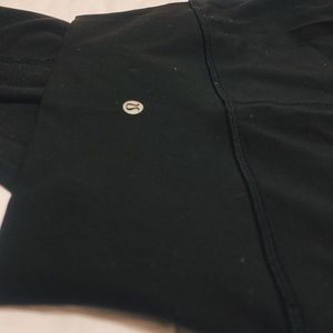 Lululemon - Black Wunder Under 25